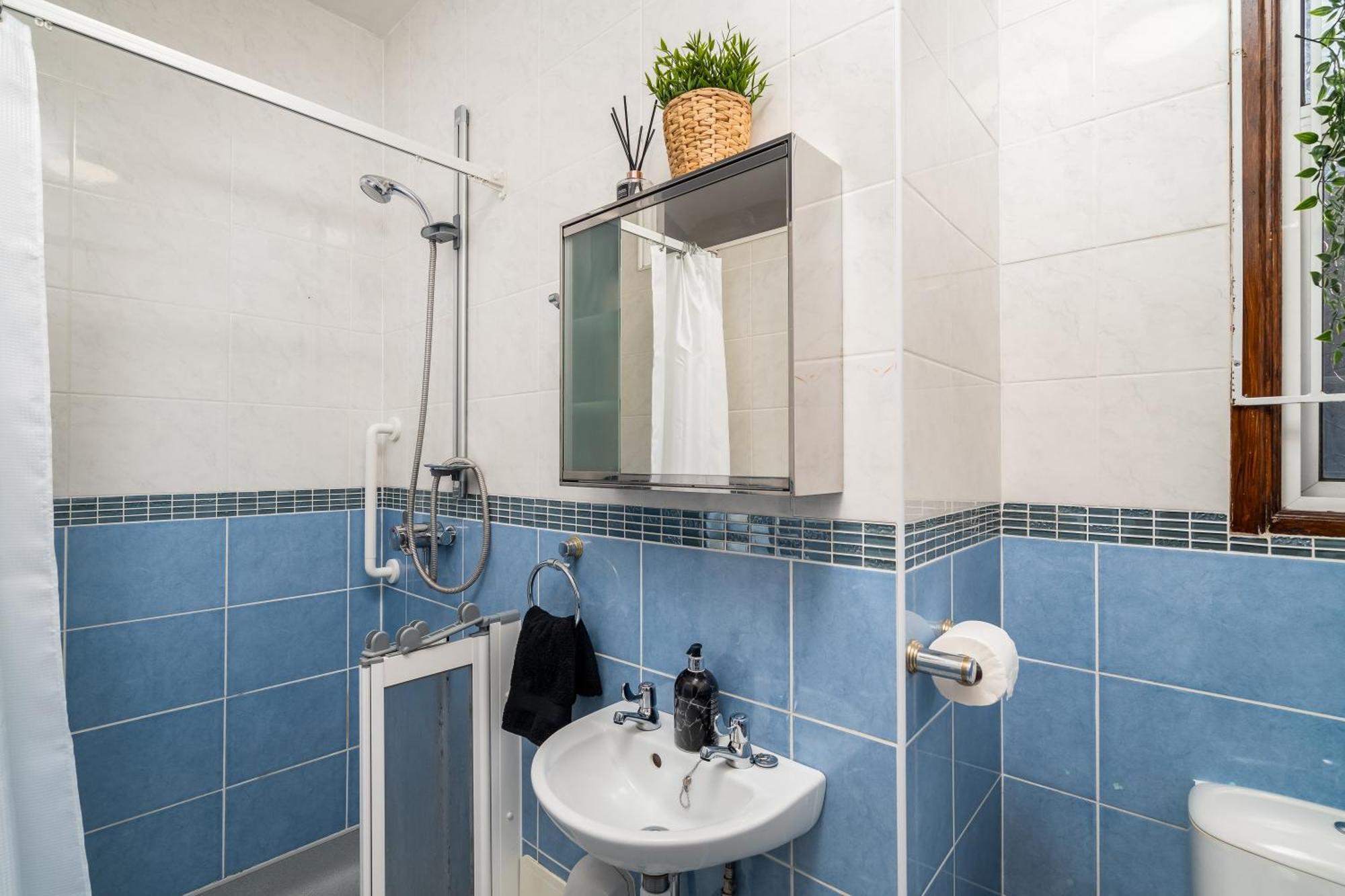 Homely And Stylish Apartment With A Garden In East Finchley London Ngoại thất bức ảnh